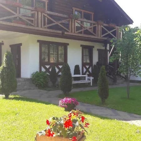 Guest house U Druziv 3*